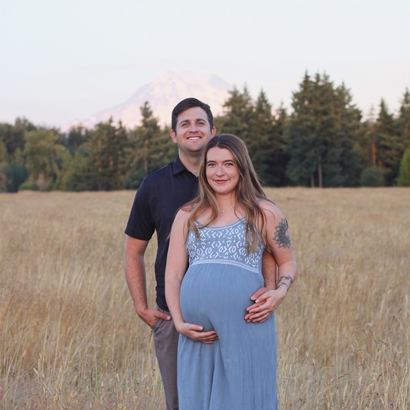 Meet Me! 🌻 - Picture 4 of 6